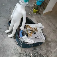 مانکن بچه گانه و چوبکار