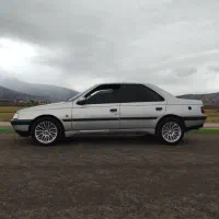 پژو 405 مدل87 داخل کرم. پارس . Peugeot