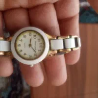 ساعت مچی|ساعت|شبستر, |دیوار