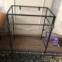 تخت خواب دونفره ومیز ارایش اهنی|تخت و سرویس خواب|تهران, مینای شمالی (مخبر)|دیوار