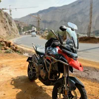 موتور زونتس z4t ادونچر با یک عدد باکس سالم