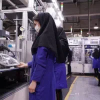 شرکت قطعات داخلی خودرو(کارگرخانم آقا بسته بند)