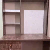 میز تحریر در حد نو