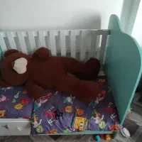 تخت کودک|تخت و صندلی بچه|گلوگاه, |دیوار