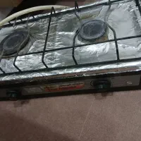 گاز دو شعله رومیزی همراه با میز|اجاق گاز و لوازم برقی پخت‌وپز|بابل, |دیوار