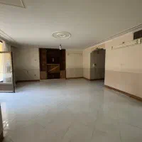 **آپارتمان ۱۱۰ متری همکف باحیاط اختصاصی باغ غدیر**|اجارهٔ آپارتمان|اصفهان, خلیل آباد|دیوار