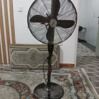 پنکه ایستاده نیازبه تعمیر