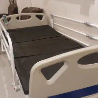 تخت بیمار برقی  سالم و درحد نو