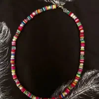 گردنبند و دستبند