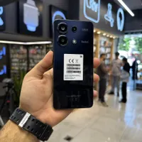 شیائومی redmi not 13 256g r8 درحد آکبند