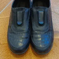 کفش|کیف، کفش، کمربند|شاهین دژ, |دیوار