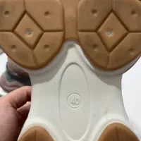 کفش نیو بالانس اصل|کیف، کفش، کمربند|یزد, |دیوار