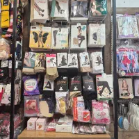 فروش کامل مغازه لباس زیر با تمام امکانات