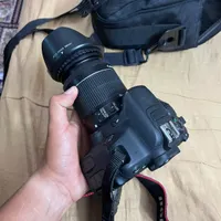 کنون ۷۰۰D