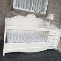 تخت کودک یا نوزاد  تمیز|تخت و صندلی بچه|تولم شهر, |دیوار