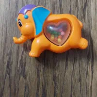 تعدادی جغجغه