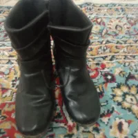 چکمه‌چرمی‌زنانه