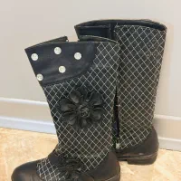 چکمه دخترانه