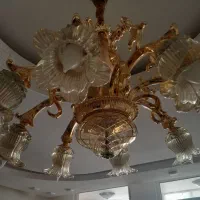 لوستر ۸شعله