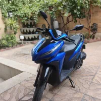کلیک 150 مدل 1401خوش رنگ و کم کار