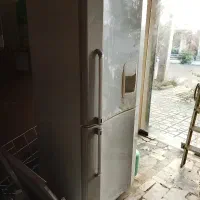 یخچال پارس  درحال کار سالم  به ضمانت