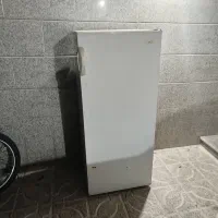 یخچال آزمایش