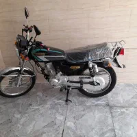 زمرد کویر ۲۰۰سی سی مدل۱۴۰۴