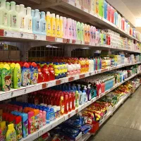 فروشنده خانم