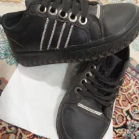 کتونی بچگانه