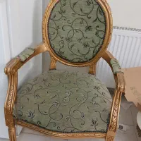 صندلی پذیرایی و میز وصندلی ناهارخوری