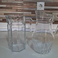 پارچ فرانسه وپارچ بلوری قیمت۲۵۰و۲۰۰ تومان