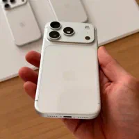 اپل iPhone 17Pro باحافظه ۲۵۶ گیگ ۲۰ روز کار