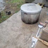 دیگ روحی بزرگ وقابلمه