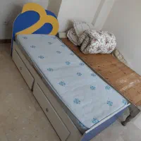 دو عدد تخت خواب