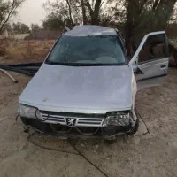 پژو 405مدل 1396تصادفی