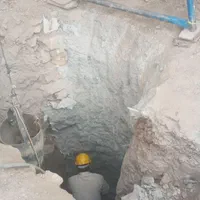 تخریب بتن تخلیه آب ساختمان با کمپرسور تراکتور|خدمات پیشه و مهارت|همدان, |دیوار