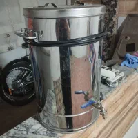 تعدادی وسایل درحد از جمله سوار قهوه خانه ای ،اتو،.