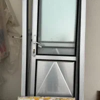 دو عدد درب و  دو عدد پنجره الومنیوم
