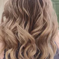 نیازمند مدل رنگ و لایت فقط هزینه مواد