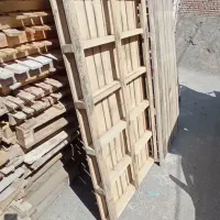 پالت چوبی محکم و سنگین