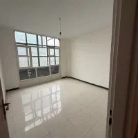 90-متر-چند-قدمی-مترو-و-بانک