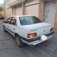 پژو ۸۲