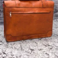 کیف دیپلمات و دوشی