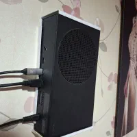 پایه دسته و پایه دیواری Xbox Series S|کنسول، بازی ویدئویی و آنلاین|رشت, خمیران زاهدان|دیوار
