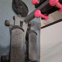 استخر ورزشی با مسگری و دنبل