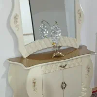 صندلی و تخت کمد کامل سالم|تخت و سرویس خواب|جلفا, |دیوار