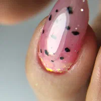 مدل ناخن با قیمت استثنایی تا پایان اردیبهشت