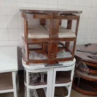 ناهارخوری مربع کمجا