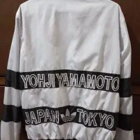 کاپشن|لباس|مشهد, ثامن|دیوار