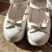 کفش سالن خیلی سالم سایز ۴۰ و کفش سفید  دخترانه|کیف، کفش، کمربند|گناباد, |دیوار